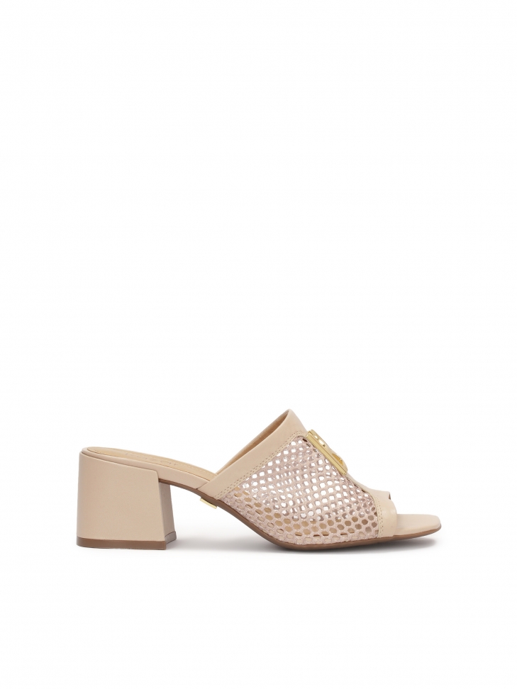 Mules on wide heel with airy mesh material