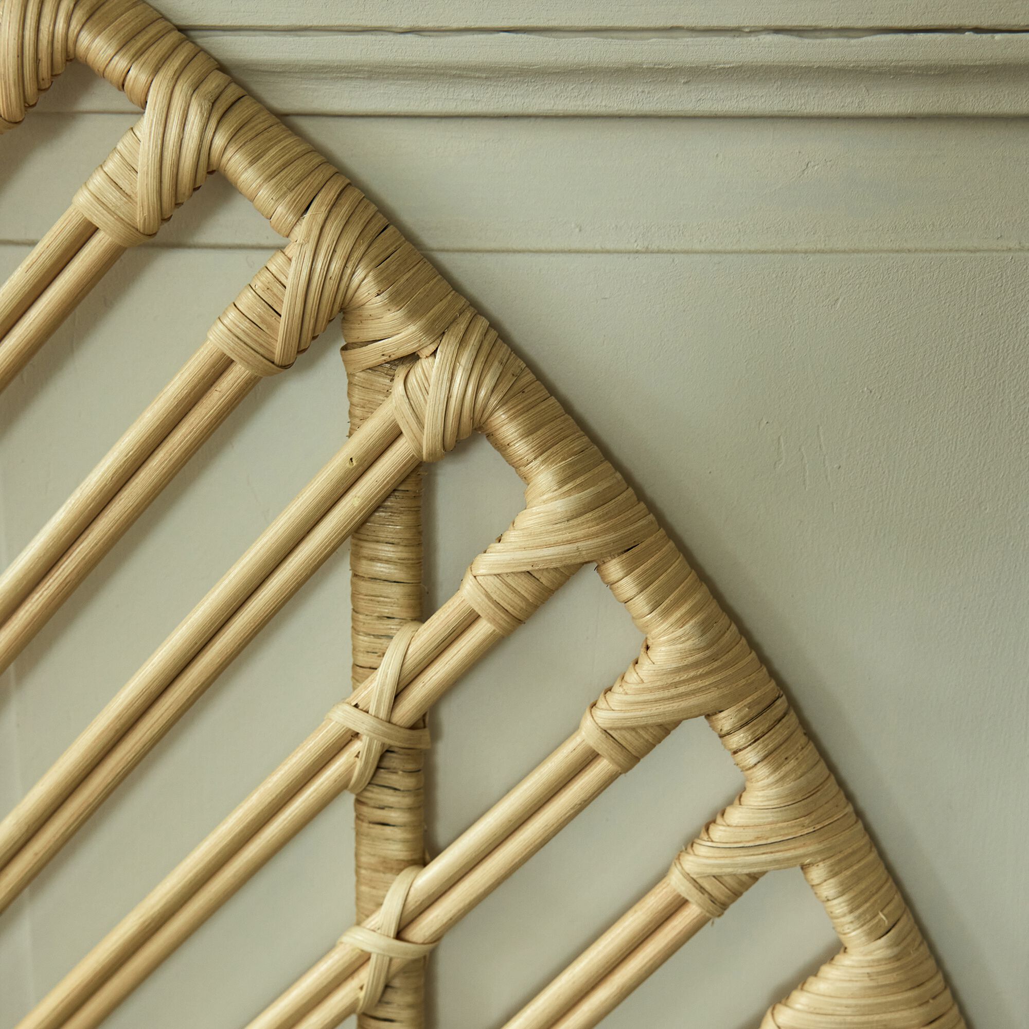 KERIANE - Tête de lit ronde en rotin L170cm - bois clair