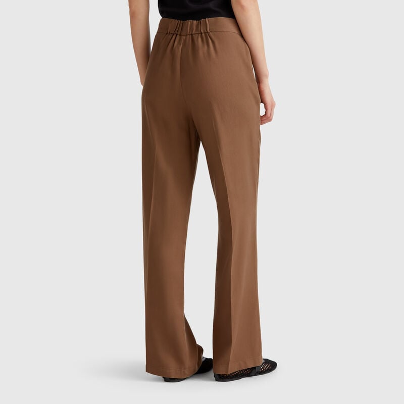 Trousers in pure lyocell