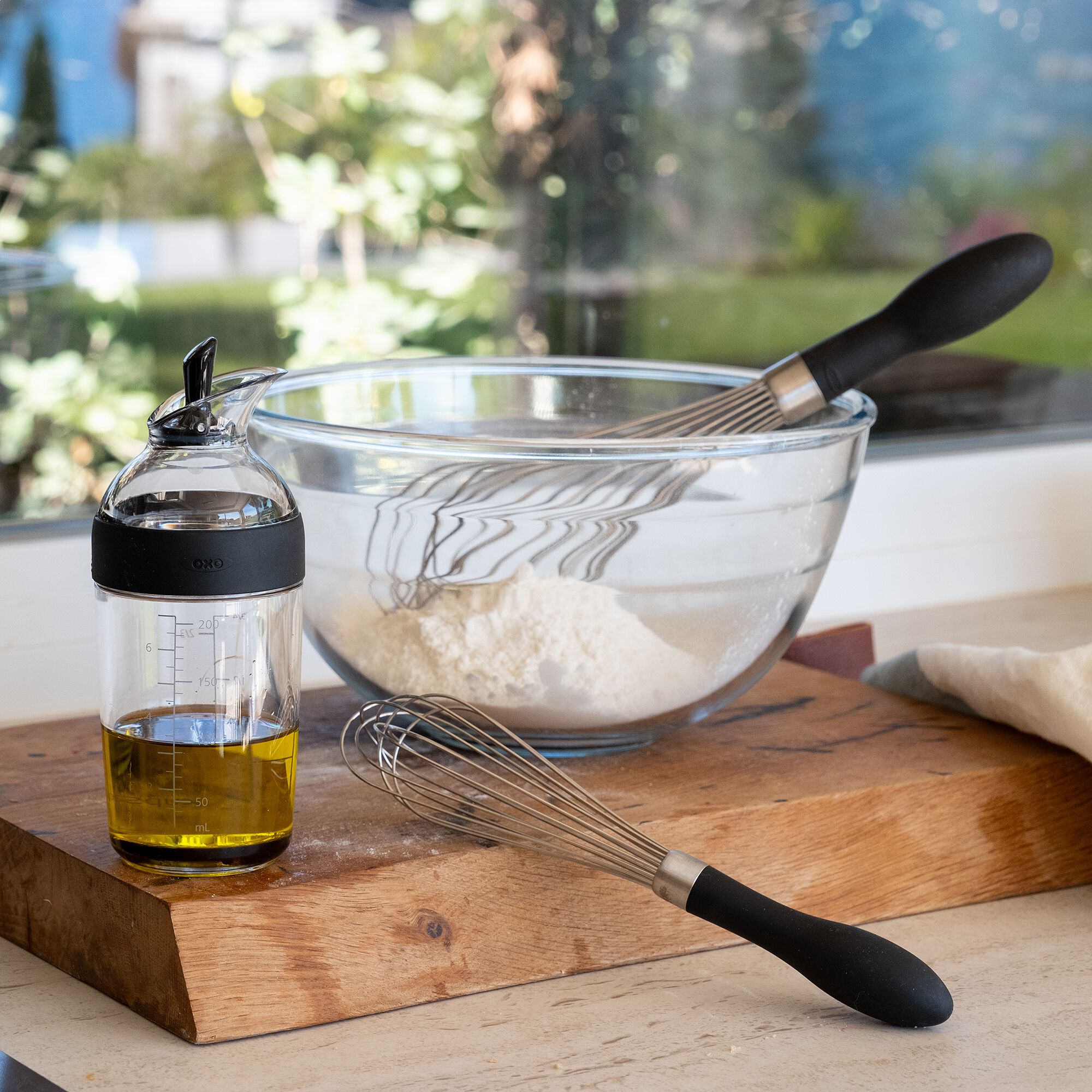 OXO - Shaker manuel pour sauce - transparent 236 mL