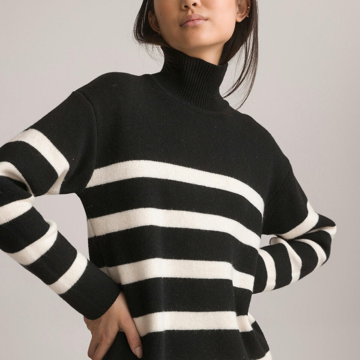 Robe pull, courte, manches longues, rayée
