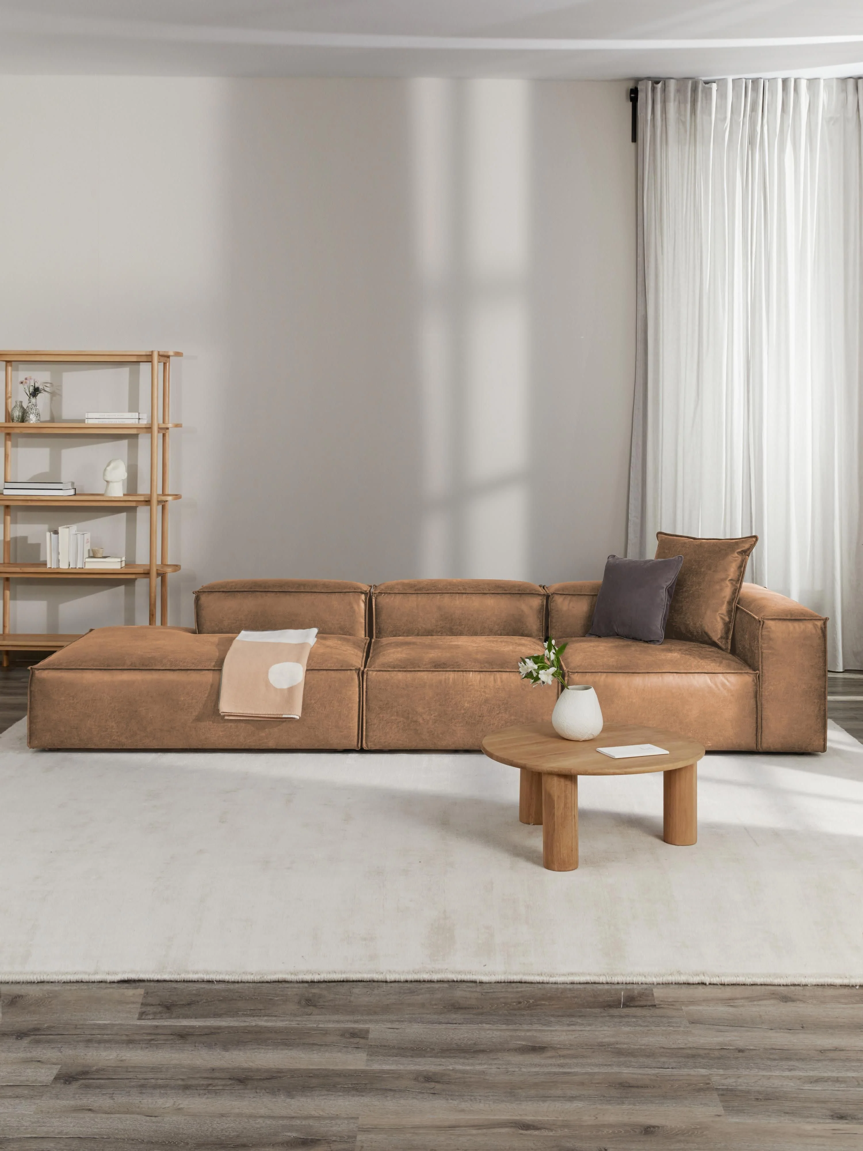 Modulare XL-Ottomane Lennon aus recyceltem Leder