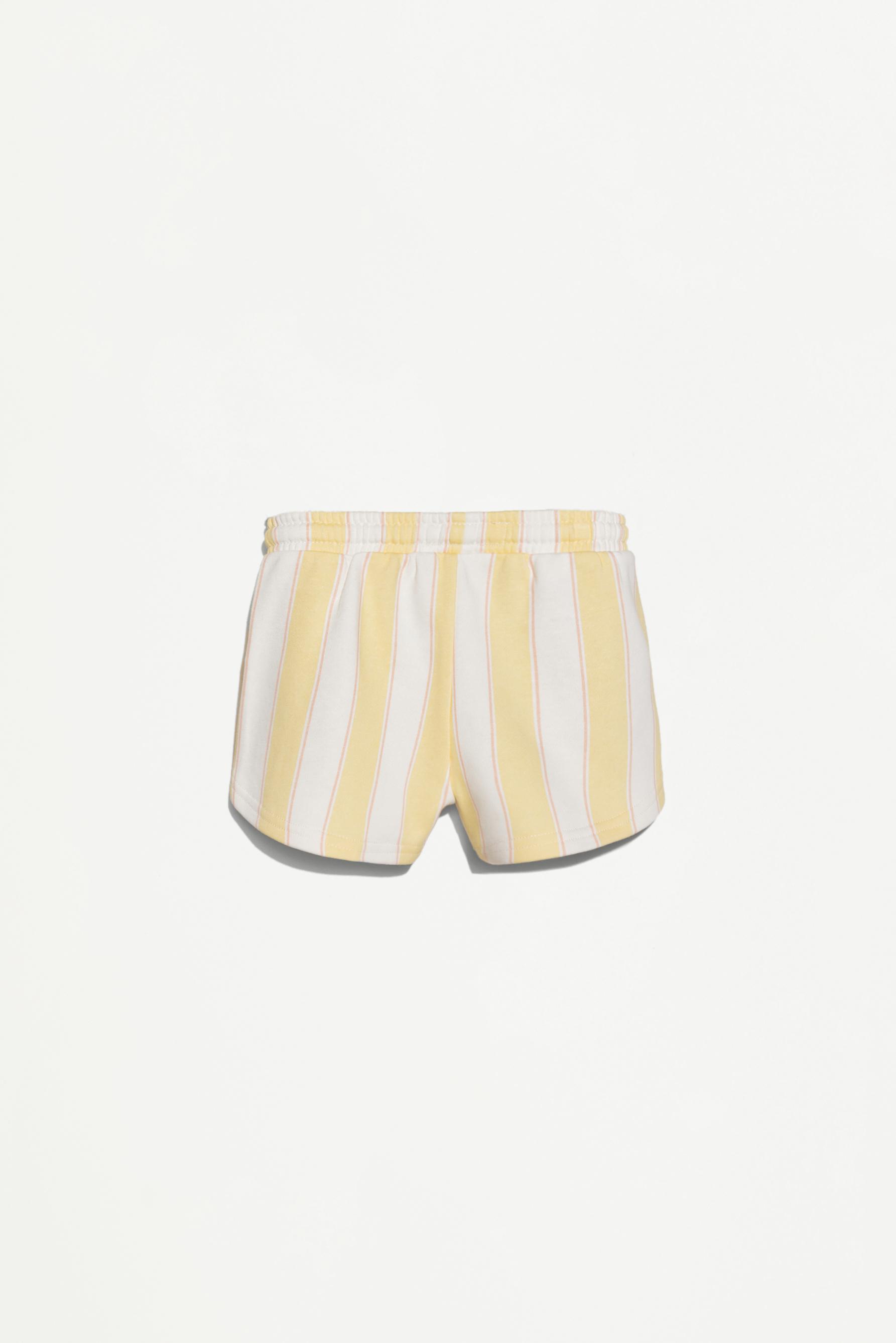 Short estampada felpa