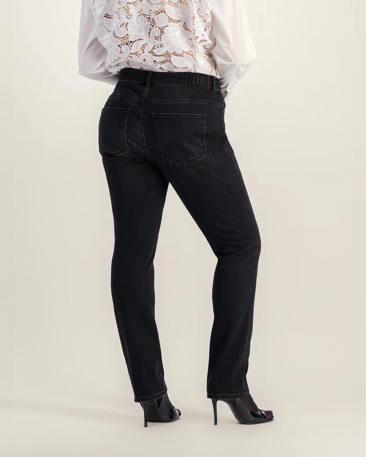 Jean James