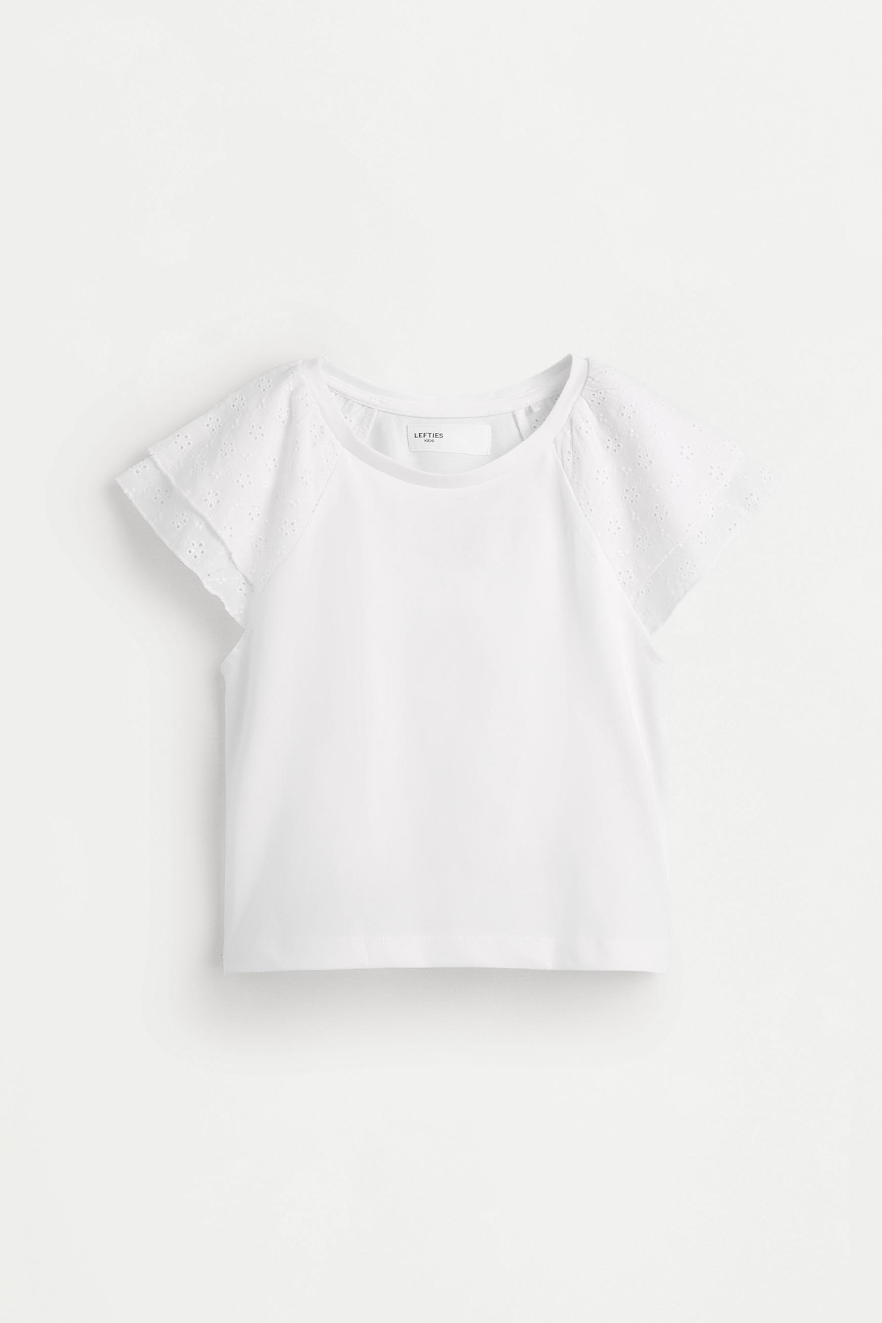 Camiseta bordado suizo
