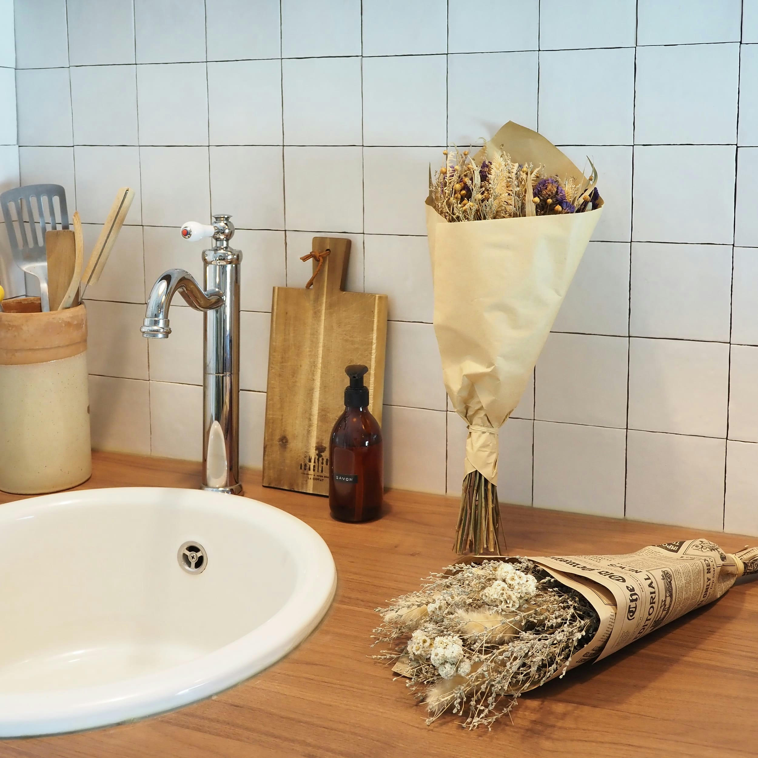 - Bouquet de fleurs séchées papier kraft 40cm