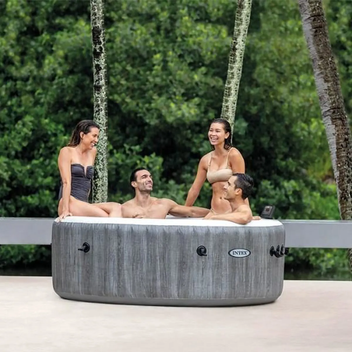 Pure Baltik inflatable spa 6 places and cleaner