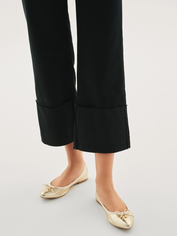 Ladies' gold ballerinas