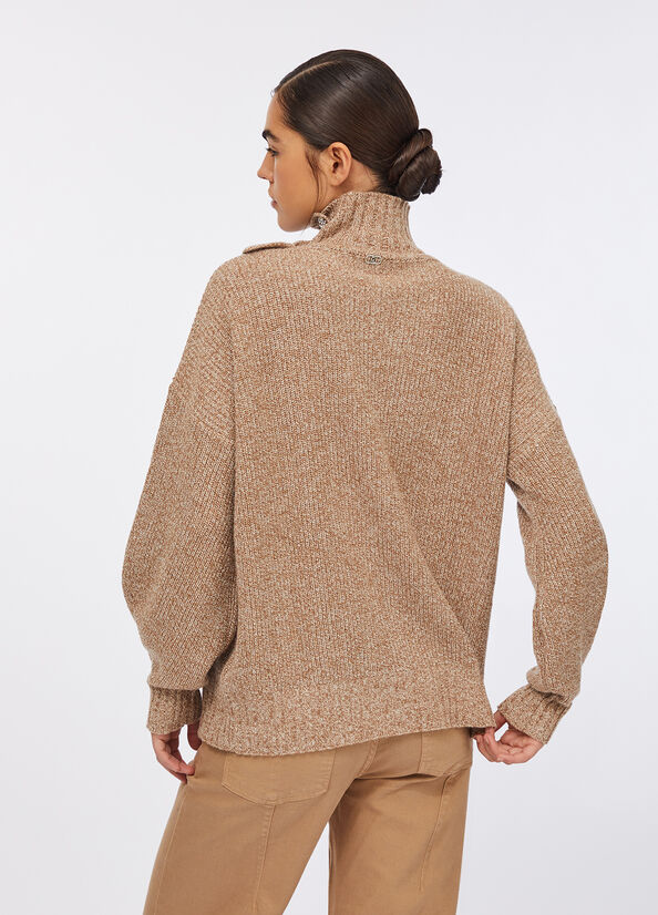 Maglia con maxi volant