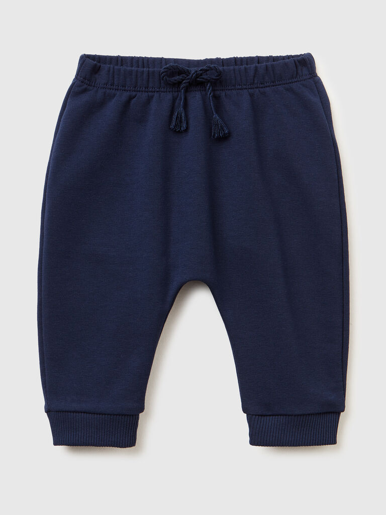 Warm sweat trousers with pocket