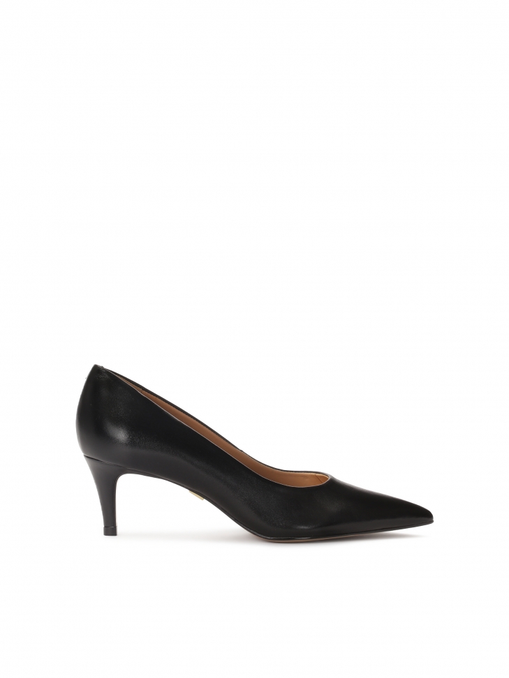 Classic black pointed-toe pumps