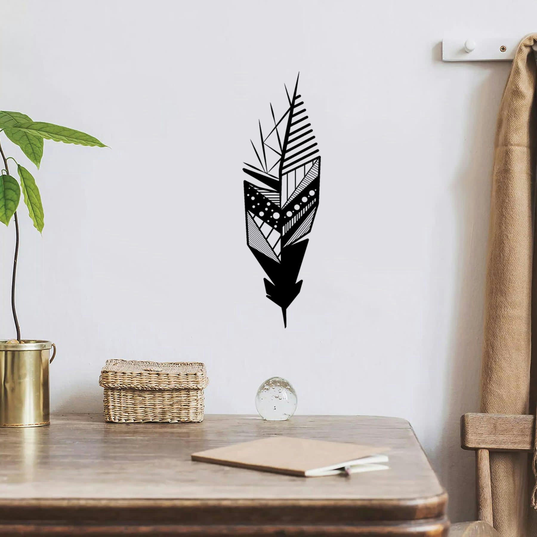 - Déco murale plume en métal noir 15x49 cm