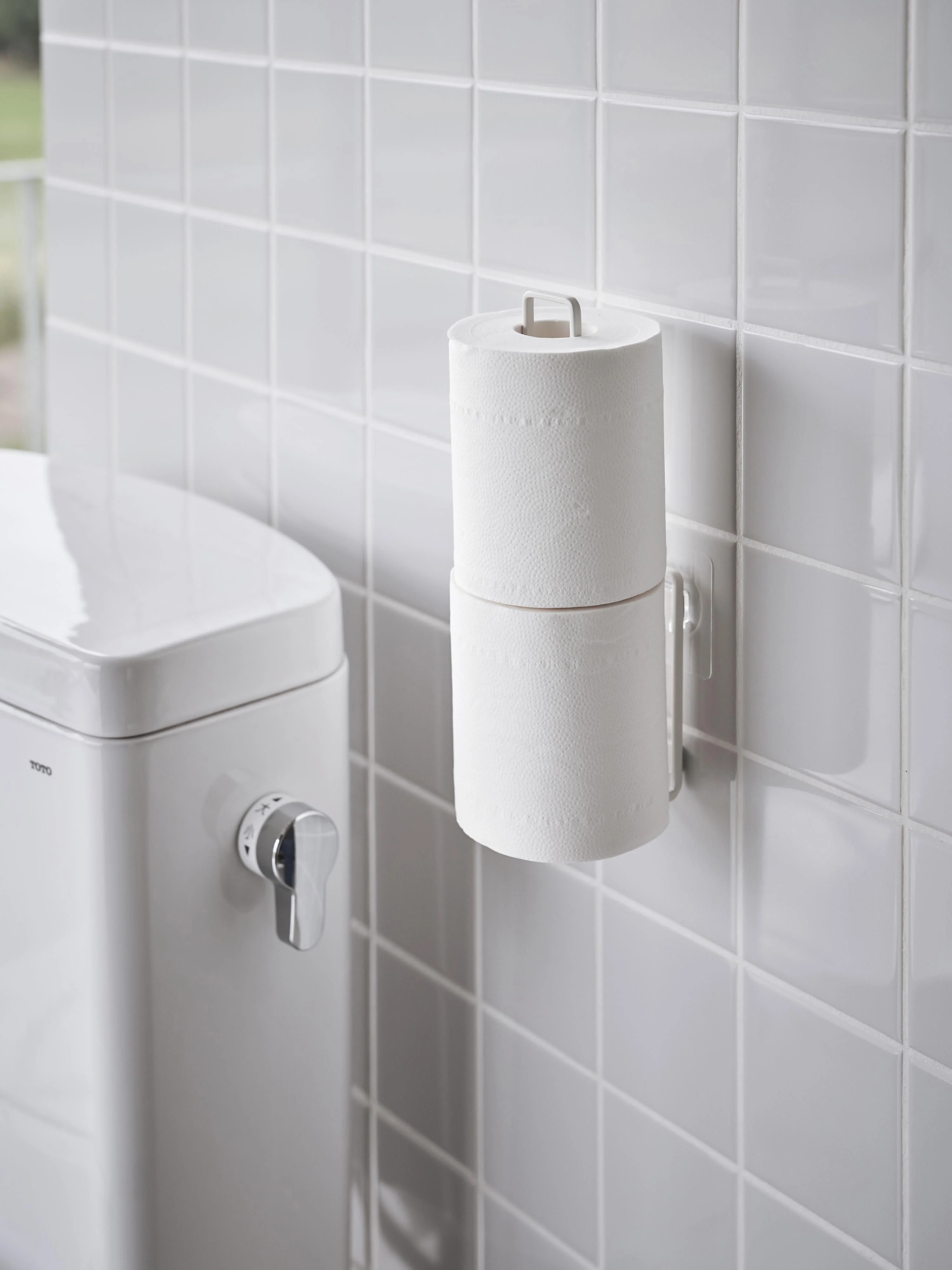 Wand-Toilettenpapierhalter Tower mit Klebehaken
