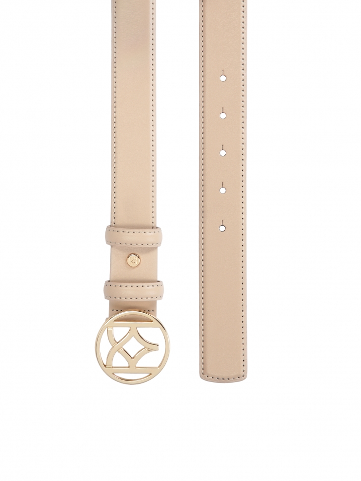 Large buckle beige grain leather belt