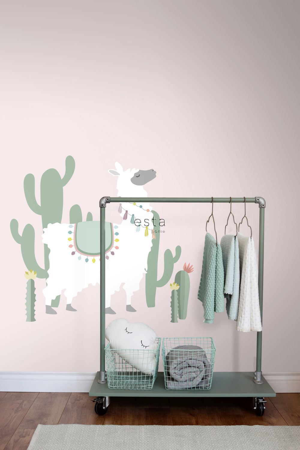 ESTAhome fotobehang alpaca zacht roze en groen - 150 x 279 cm - 158926