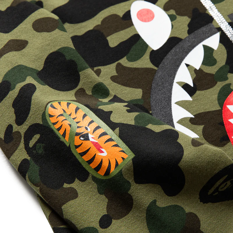 A Bathing Ape 1st Camo Shark Crewneck - Green
