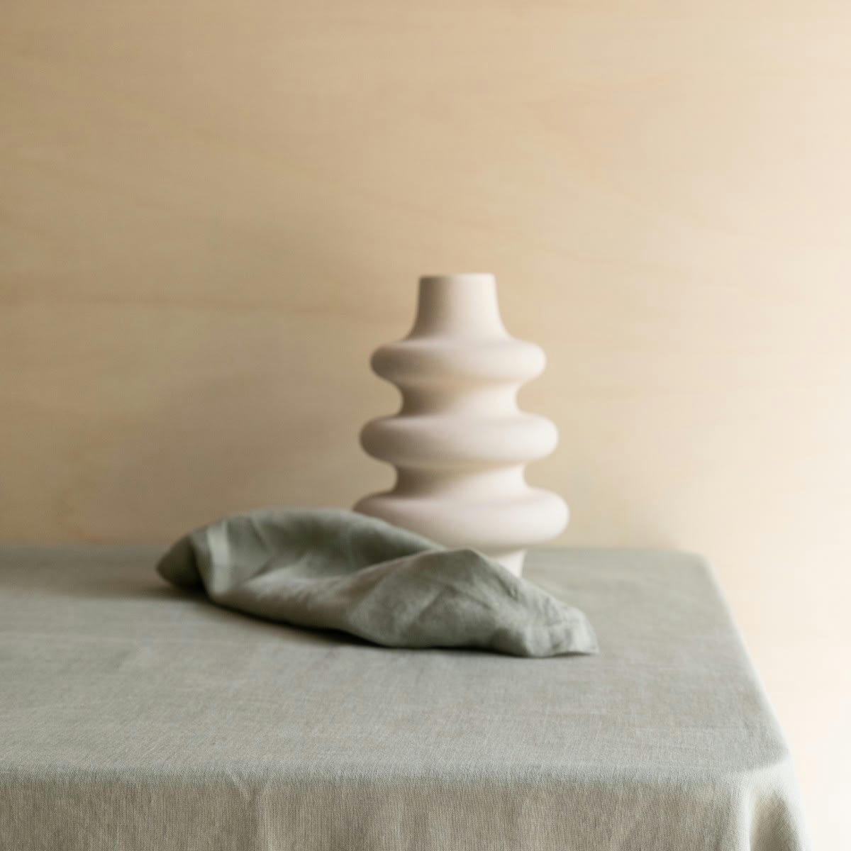 LES ESSENTIELS - Nappe en lin lavé vert d'eau 175x250