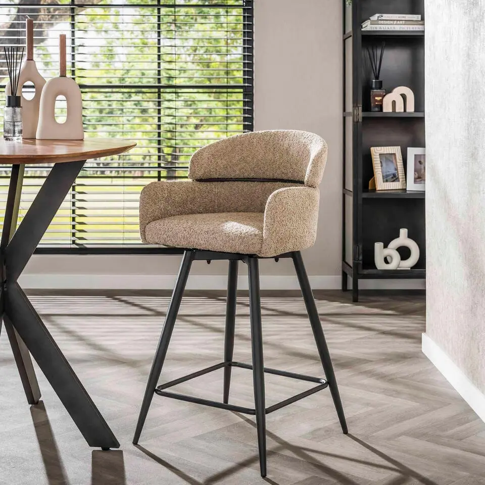 Fraaai - Enzo barstoel draaibaar boucl&eacute; - zand