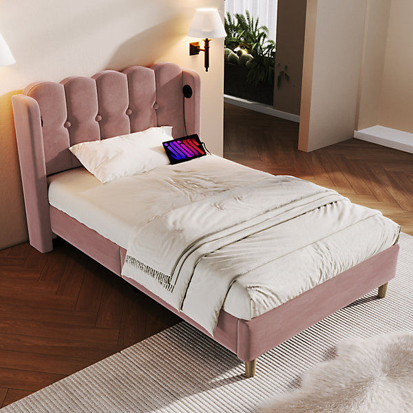 Lit 90x200 cm avec tête de lit à panneaux, tapissé velours rose et station de charge USB-C intégrée