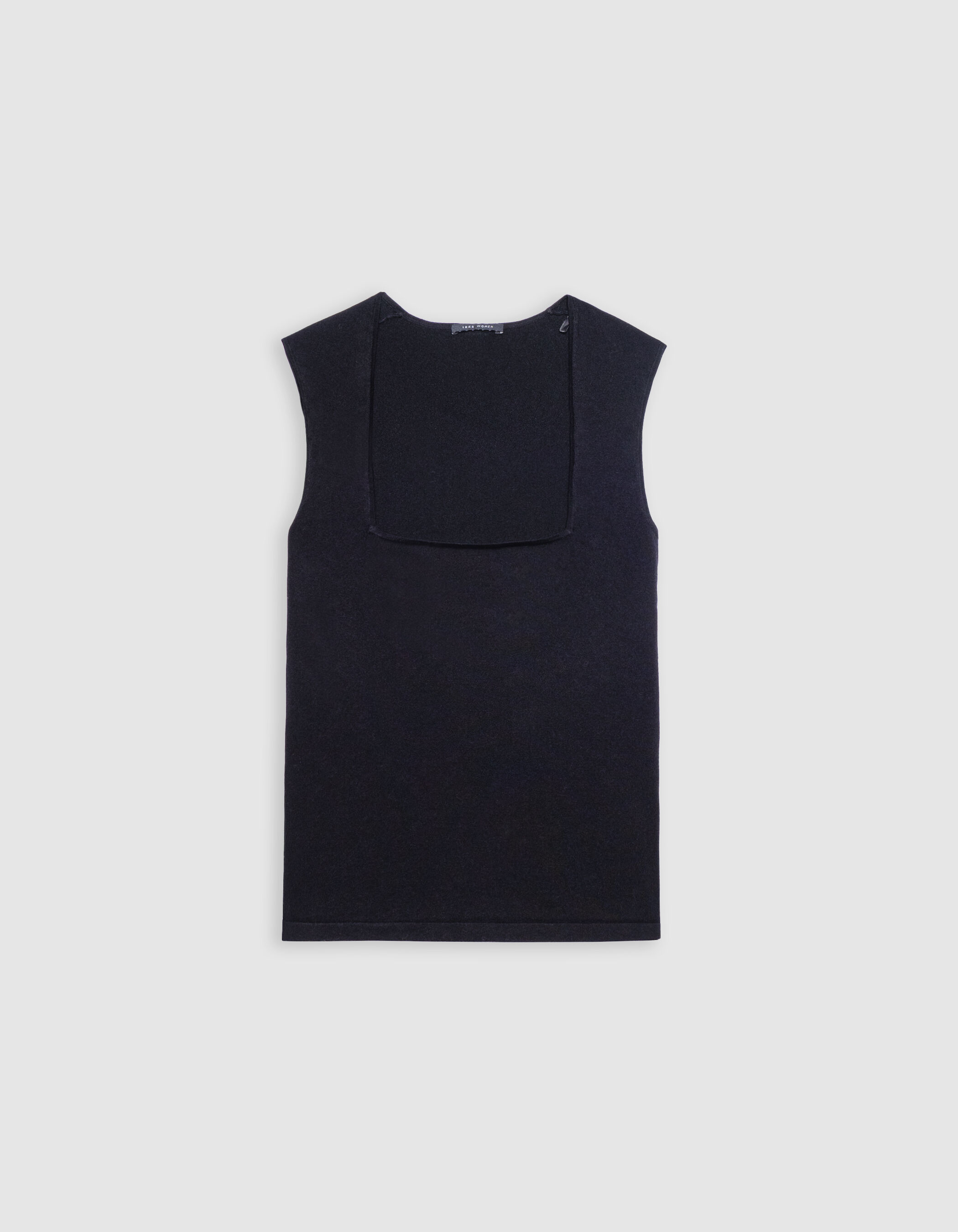 Top moulant noir encolure carrée
