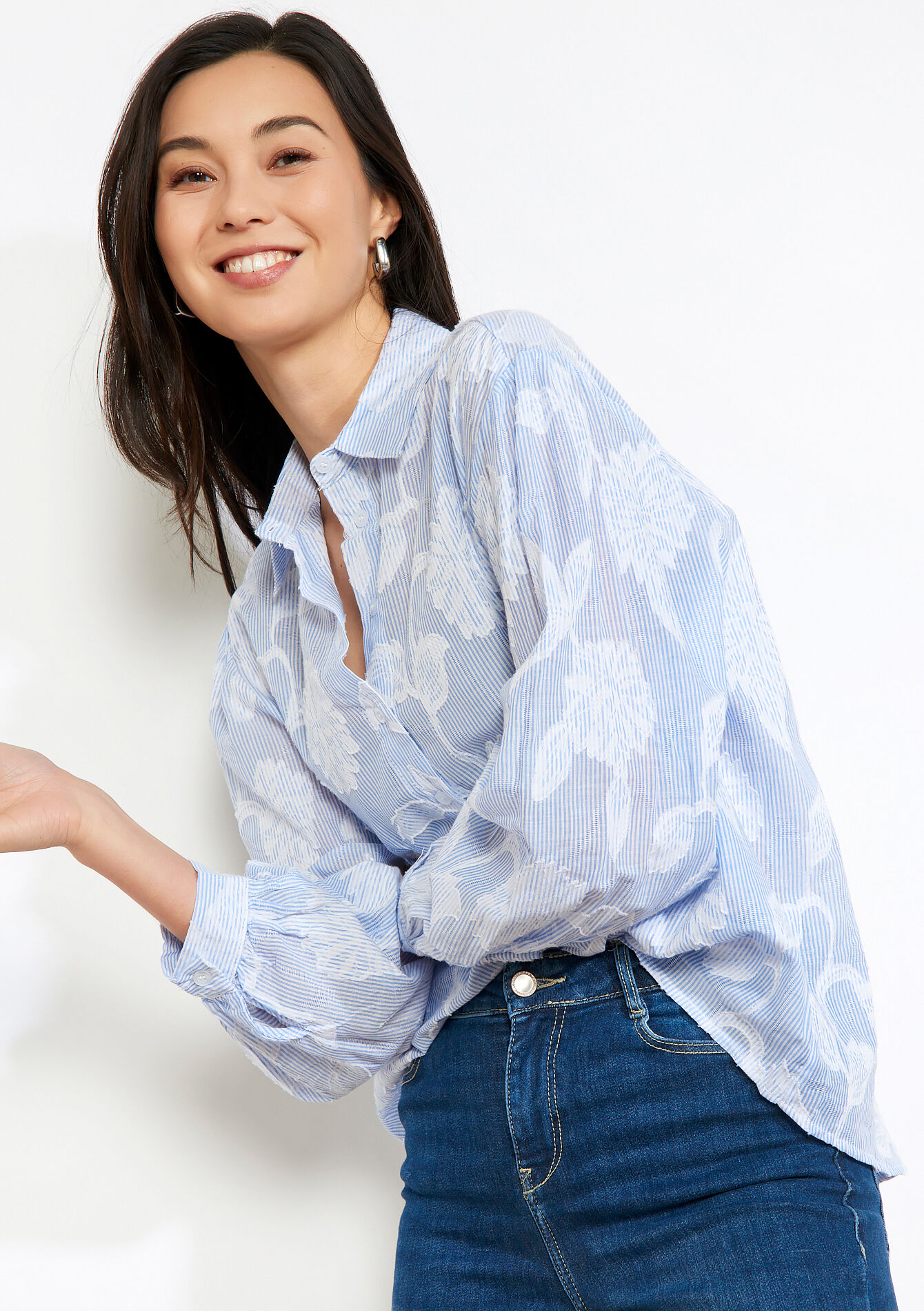 Blouse met bloemenborduursel