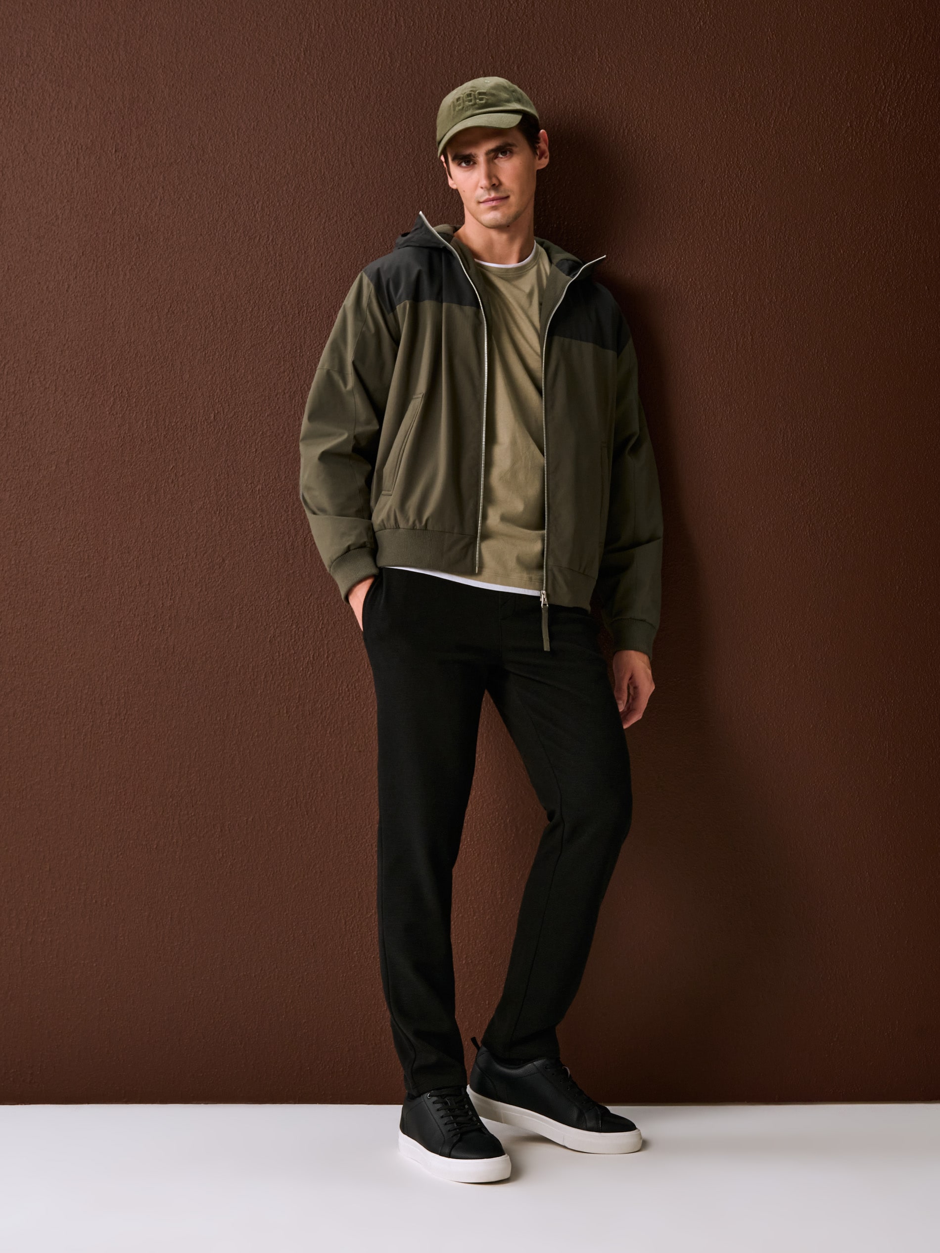 Spodnie dresowe jogger ottoman
