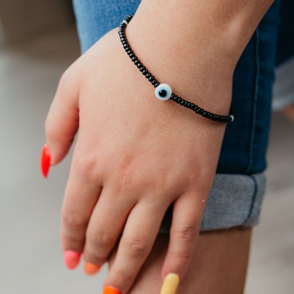 The Colourful Aura Adjustable Evil Eye White Black Beads Nazaria Bracelet For Kids and New Borns