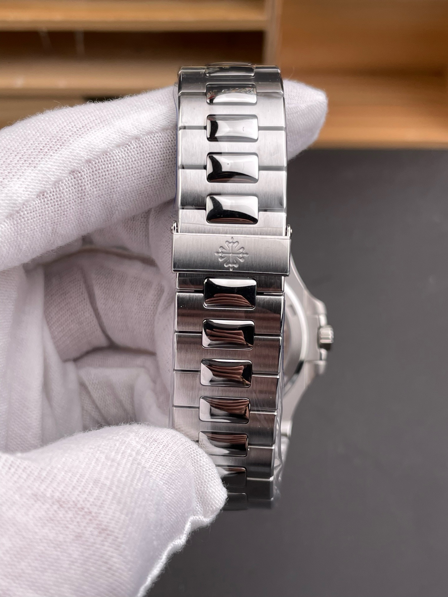 Patek Philippe Nautilus 5711/1A blue dial style -5