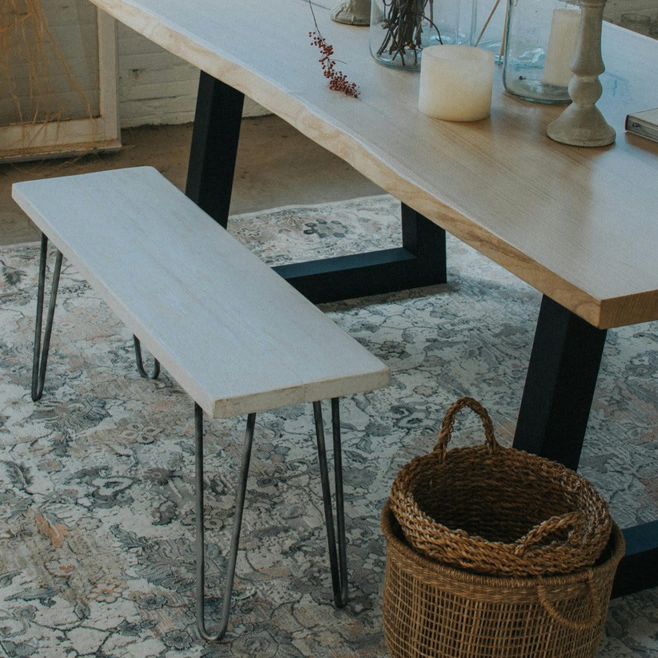 HANIEL - Banc en bois  de couleur blanc vielli