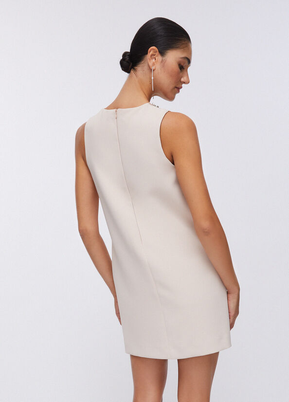 Abito corto con ricami gioiello