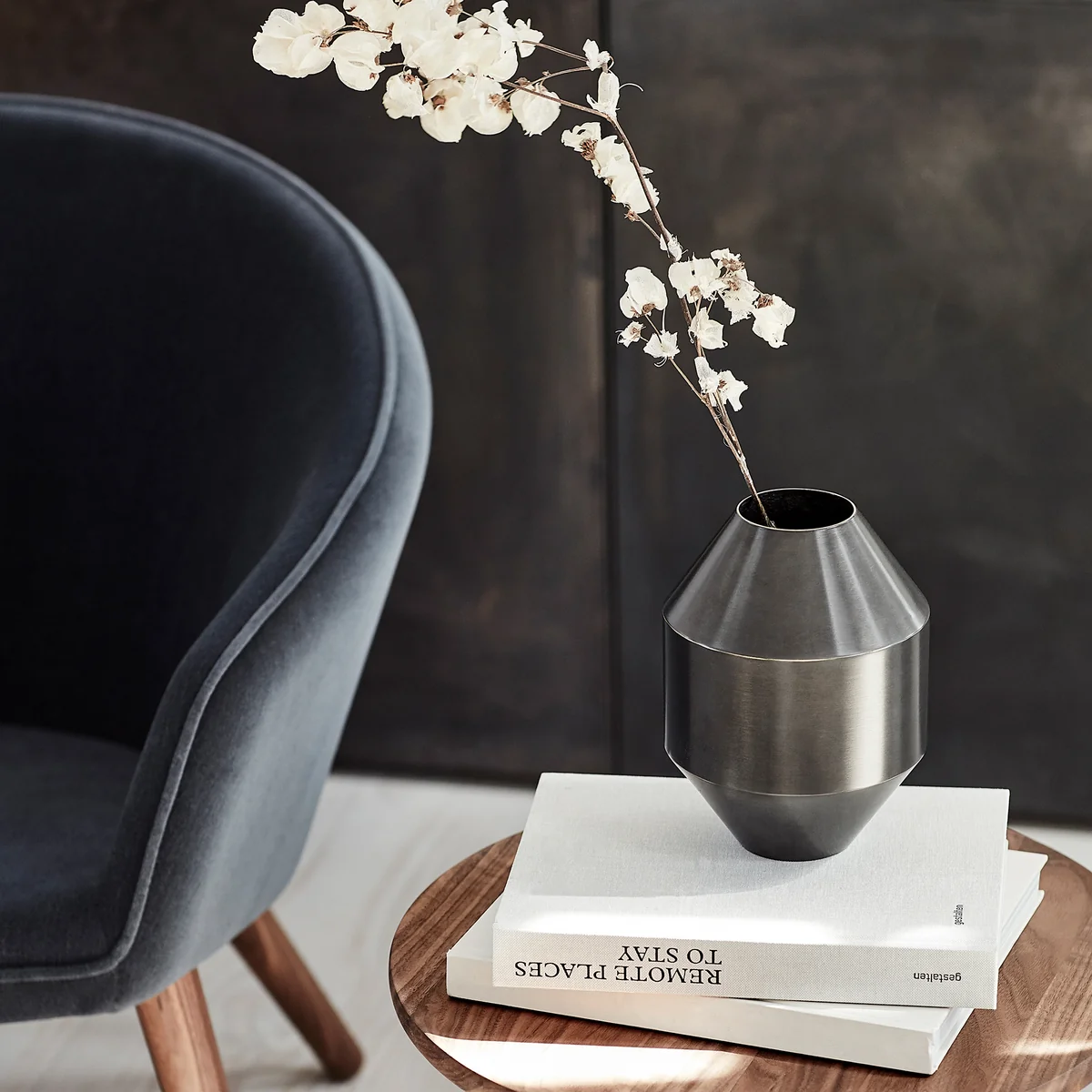 Fredericia - Hydro Vase, H 30 cm, schwarz / oxidiert