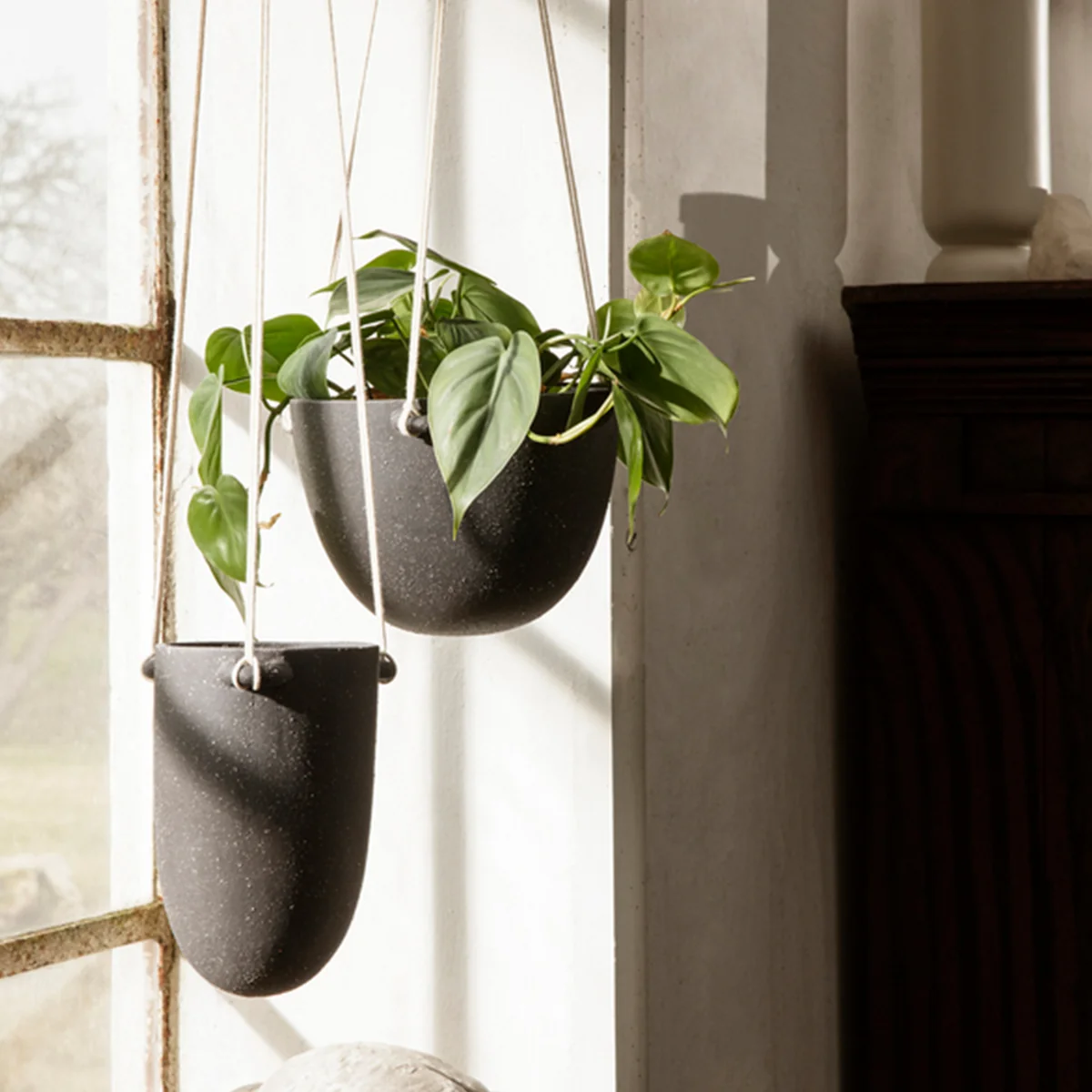 Ferm Living - Speckle Hänge-Blumentopf, Ø 20,5 x H 14,5 cm, off-white