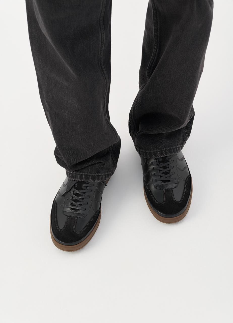 Leo Sneakers