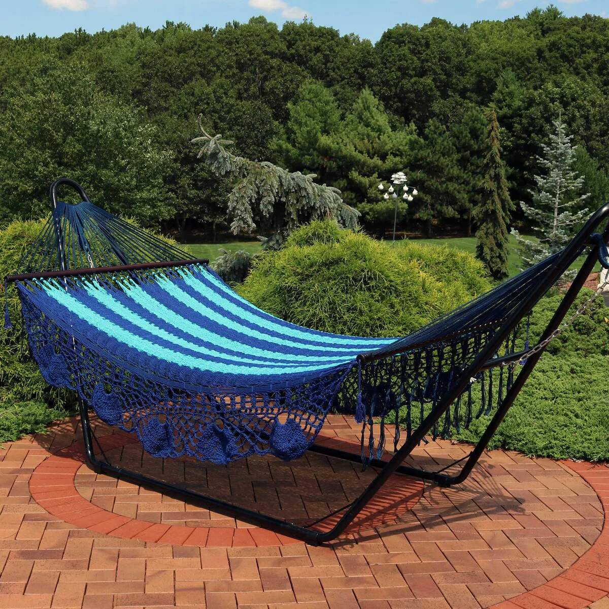 Sunnydaze American Deluxe-Style Mayan Hammock with Spreader Bars - Blue