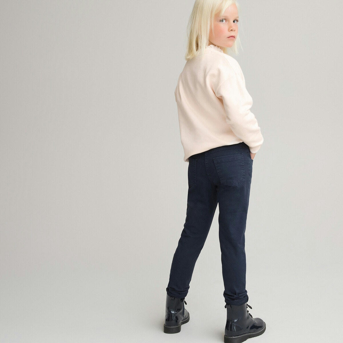 Pantalon 5 poches avec broderie