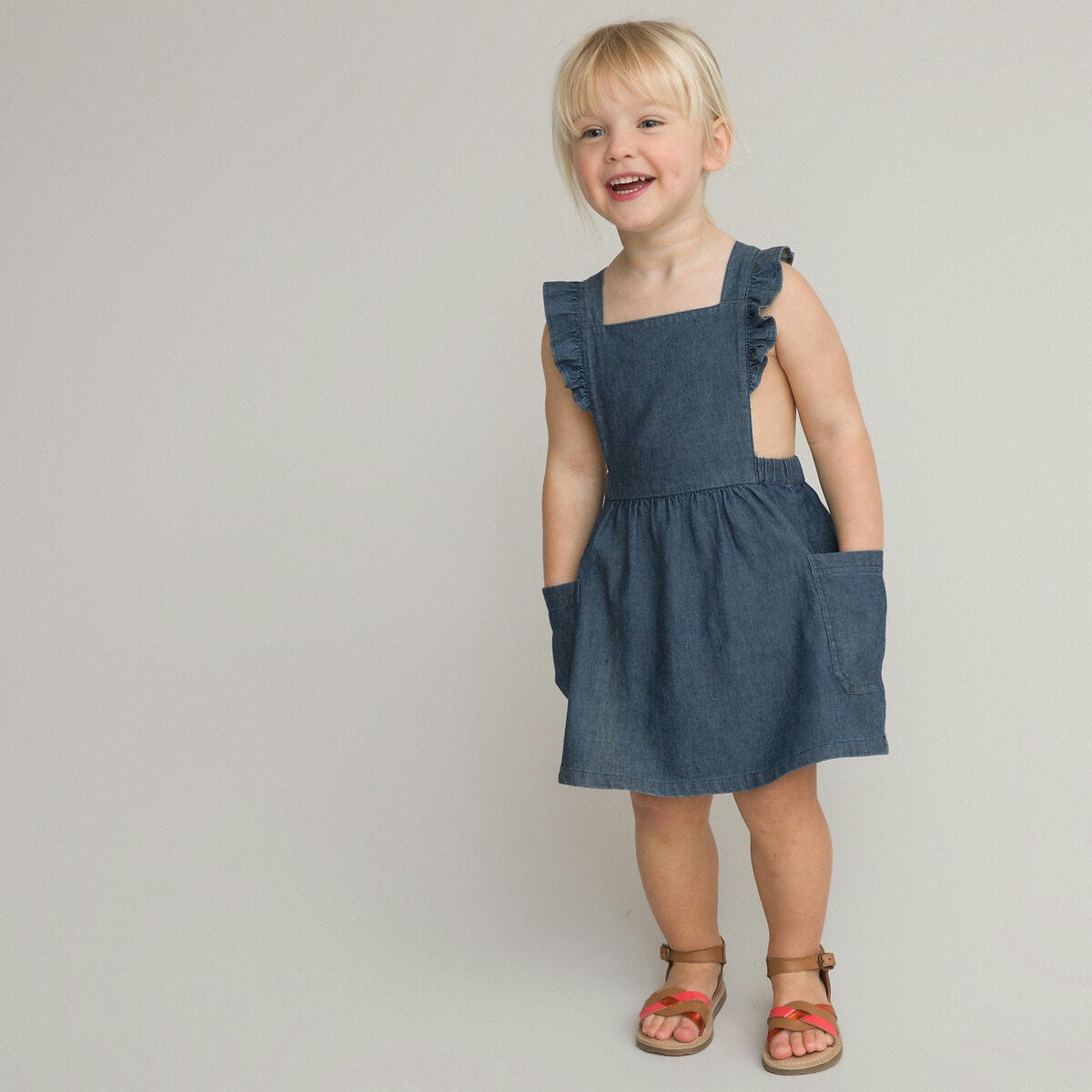 Robe tablier en denim léger