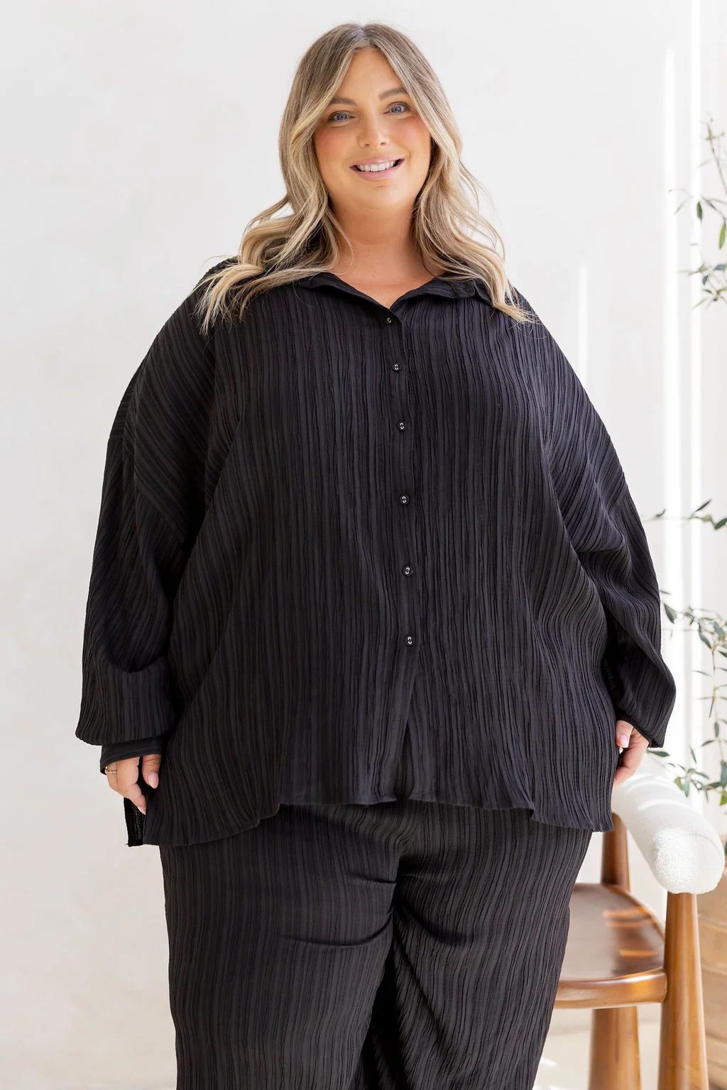 Camille Shirt in Textured Black