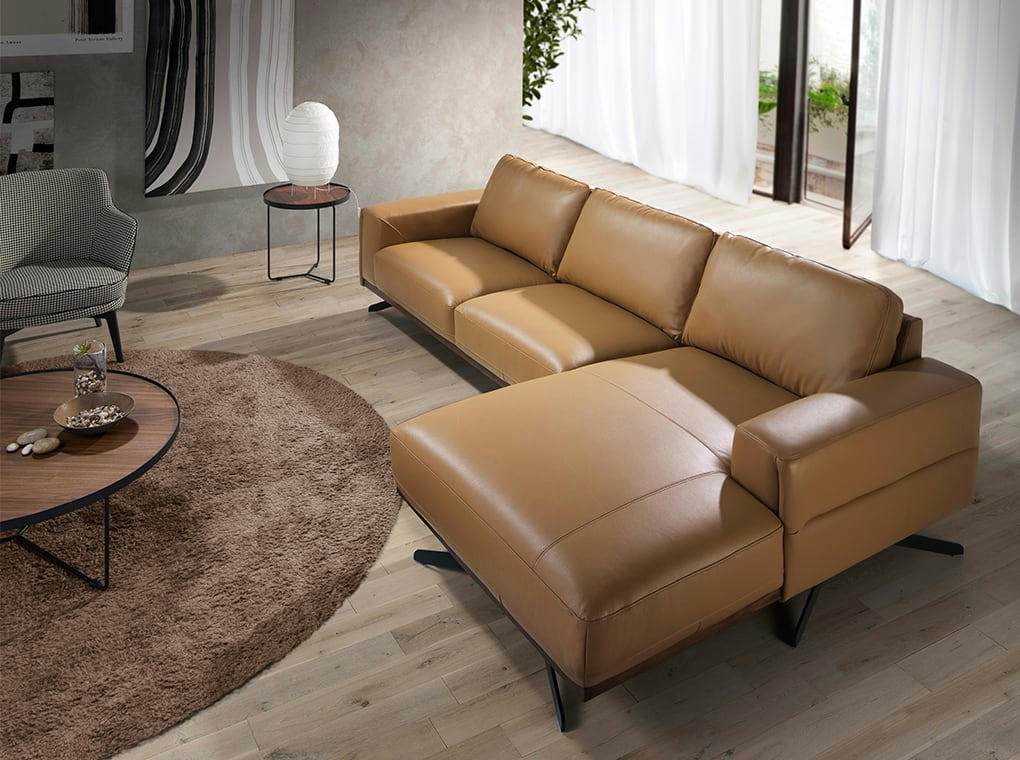 - Canapé d’angle en cuir sable et acier noir 5 places