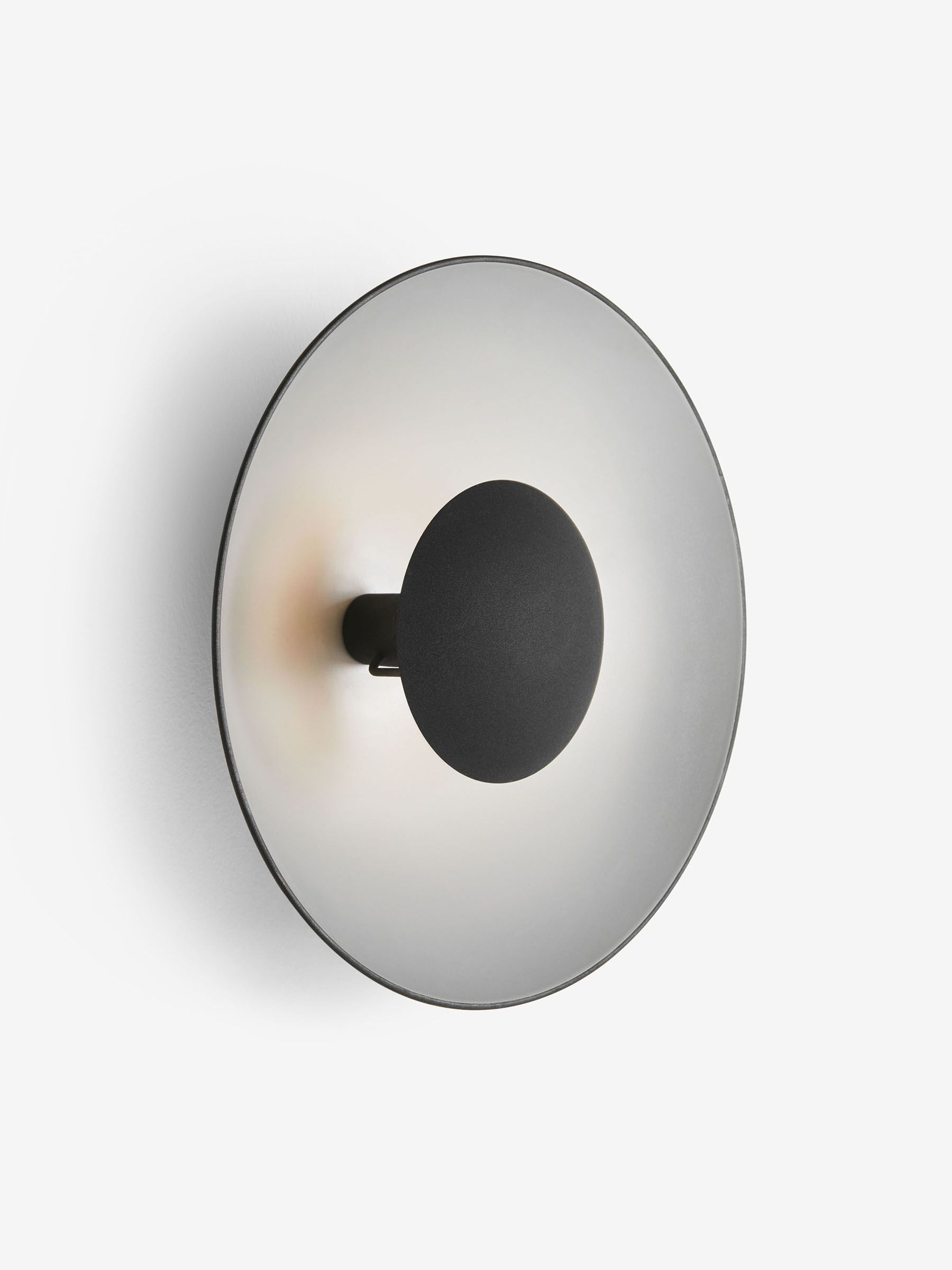 Chicago Wall Lamp in Black/Silver