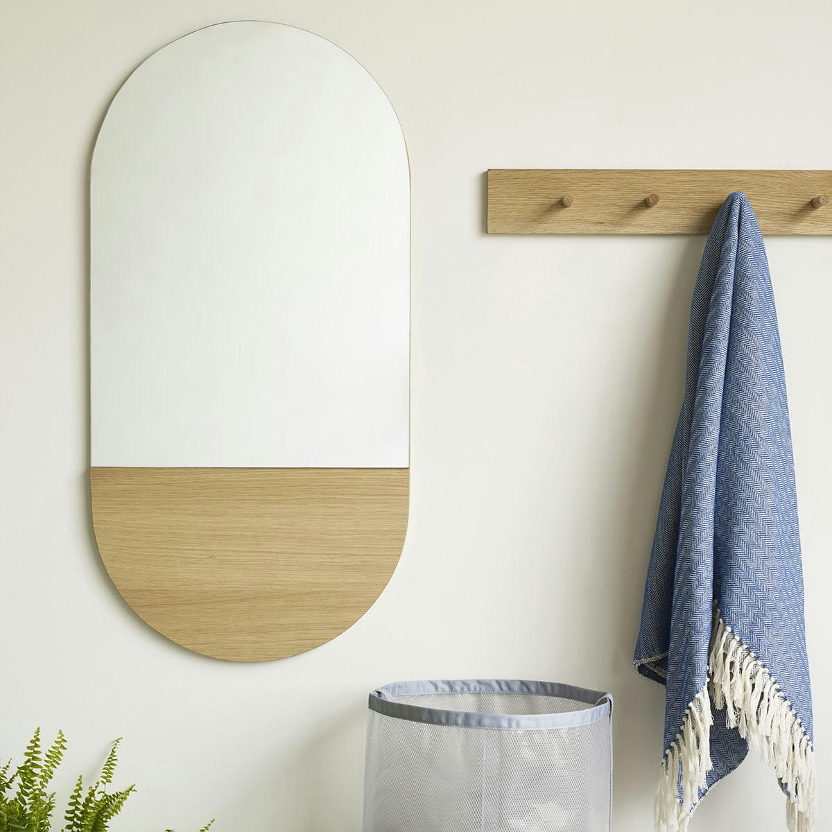 FOLK - Porte-manteau avec 4 crochets en chêne FSC