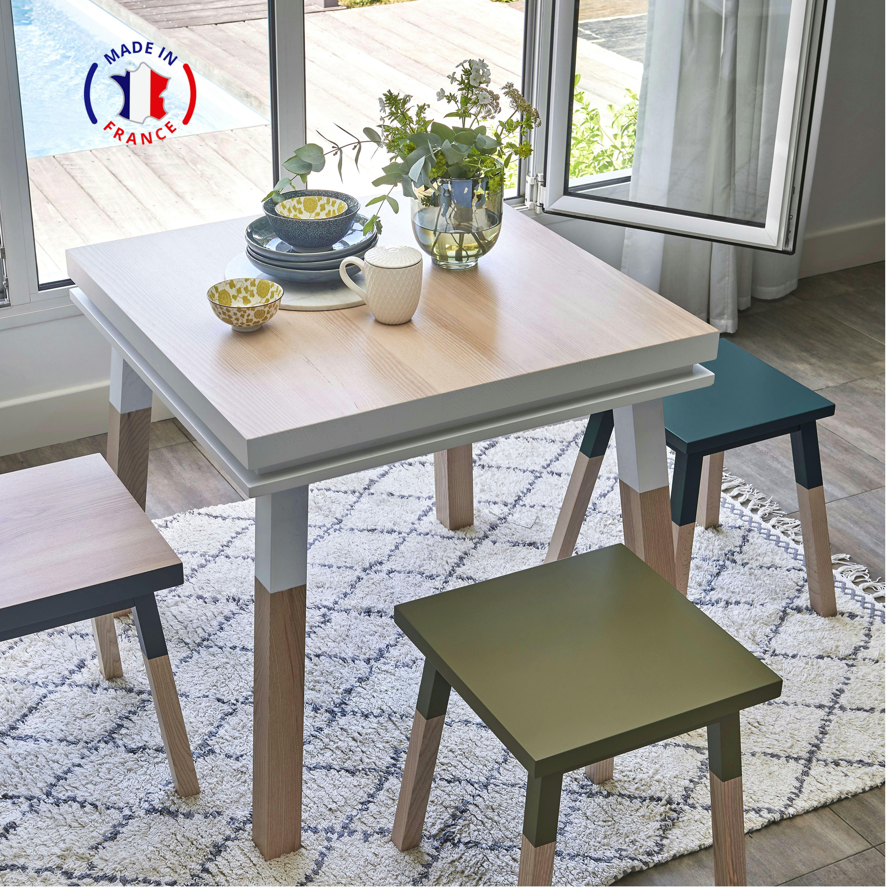 EGEE - Table de cuisine carrée avec tiroir 80 cm, 100% frêne massif