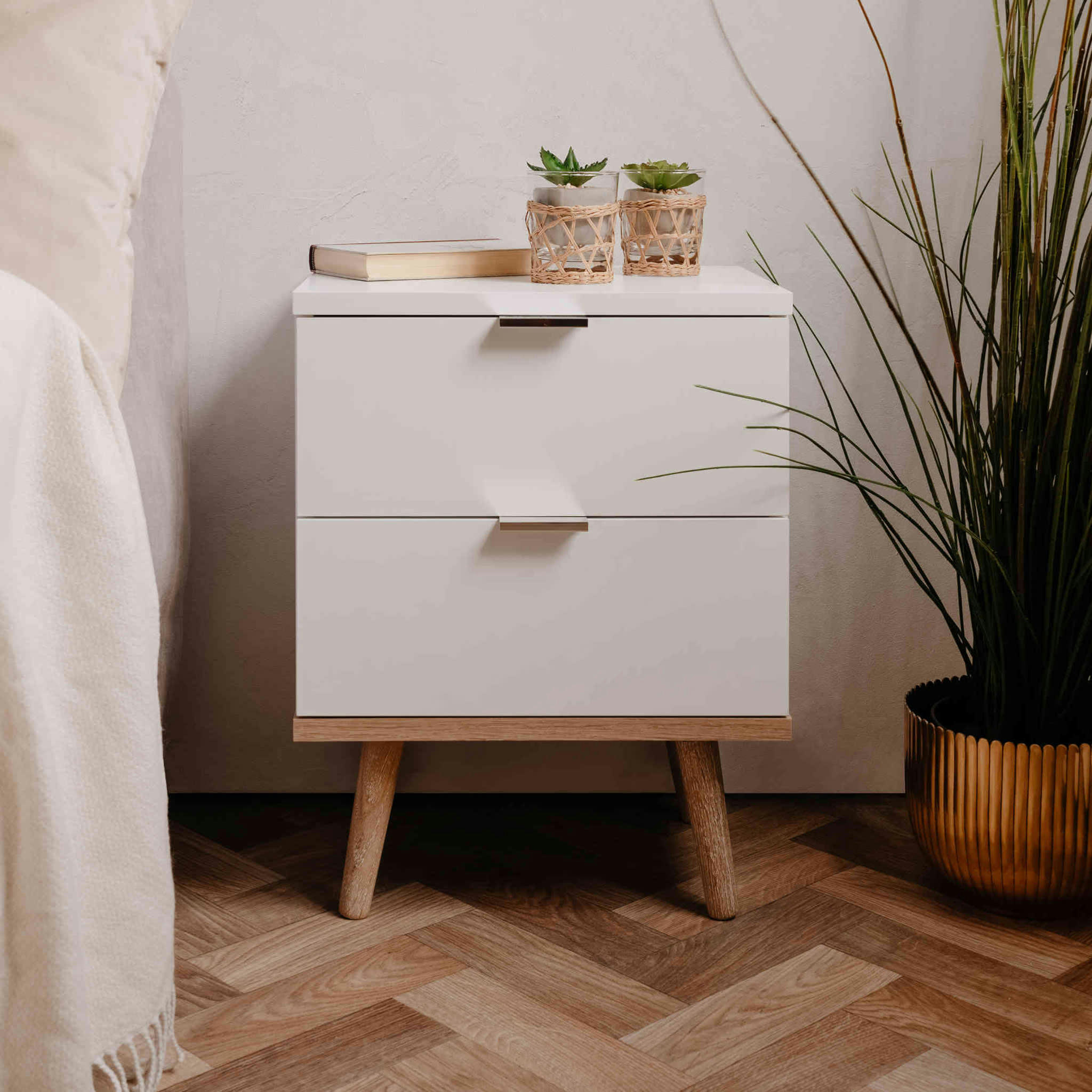 - Table de chevet blanc