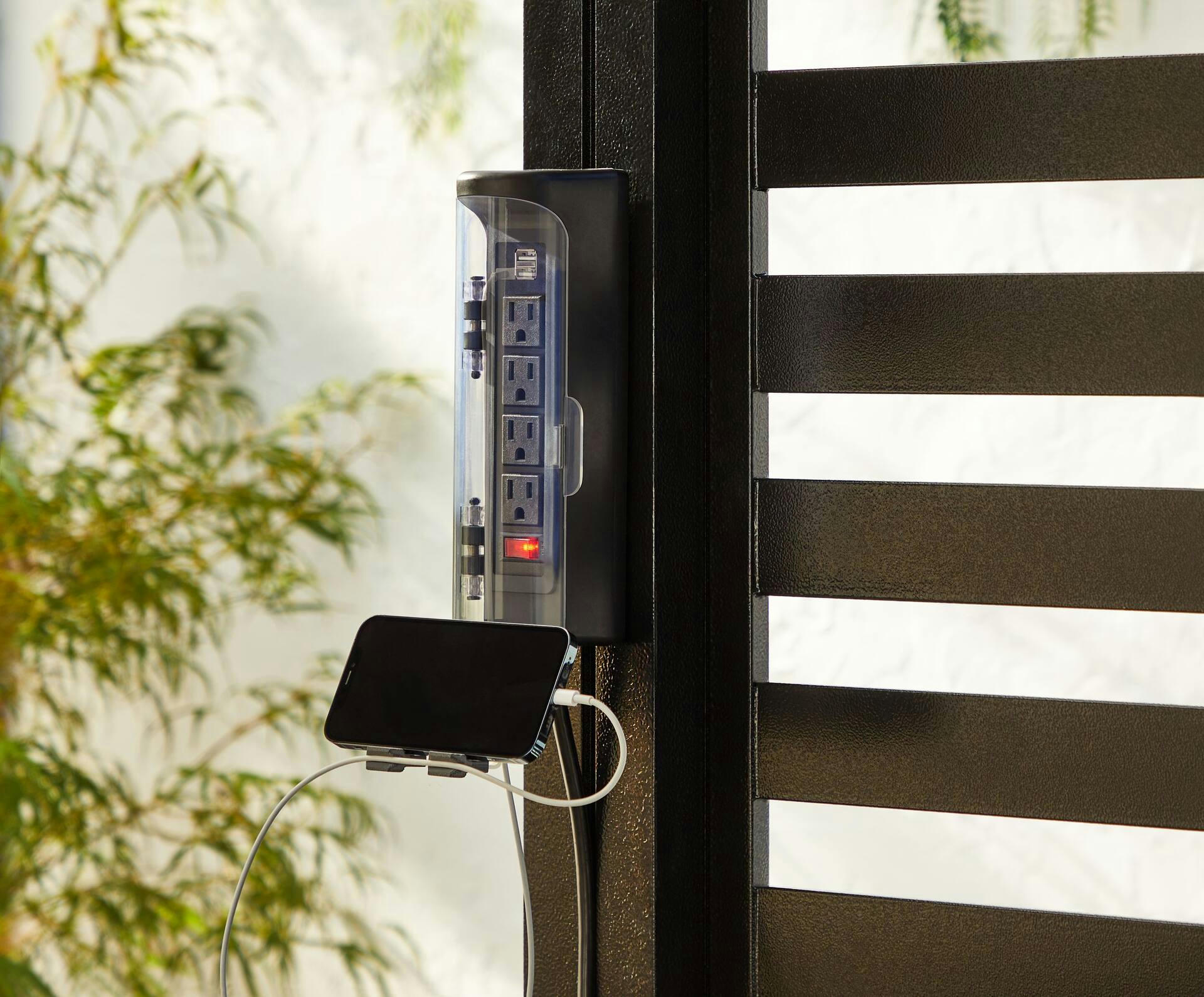 CANVAS Horizon Outdoor Power Bar