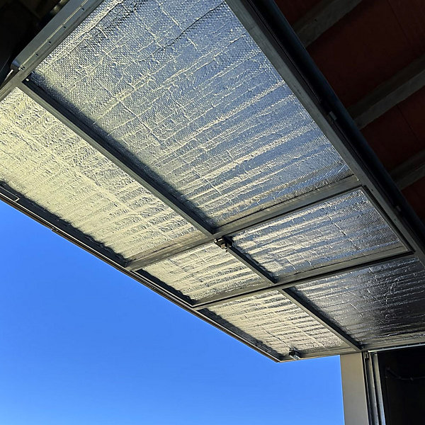 Isolation thermique 100% aluminium et bulles (60m² : 50 x 1,2m)   45m de ruban aluminium. Pour maisons, caravanes, garages, toits