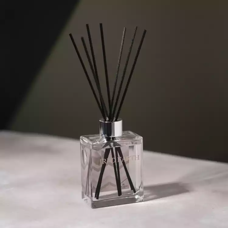 Fired Earth 180ml Reed Diffuser - Darjeeling & Damask Rose