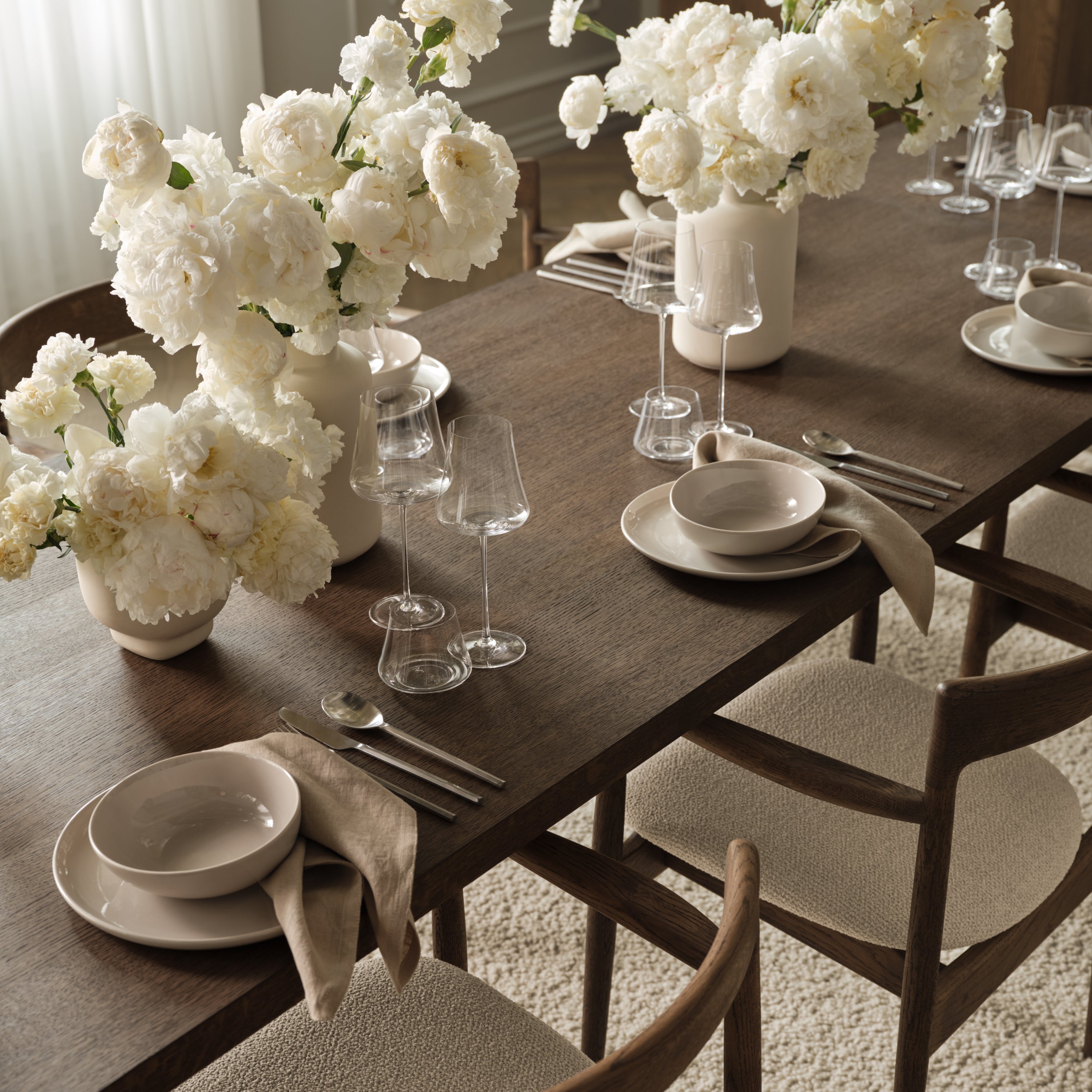 Bolia Graceful Eettafel - B 220 cm - Donker Geolied Eiken