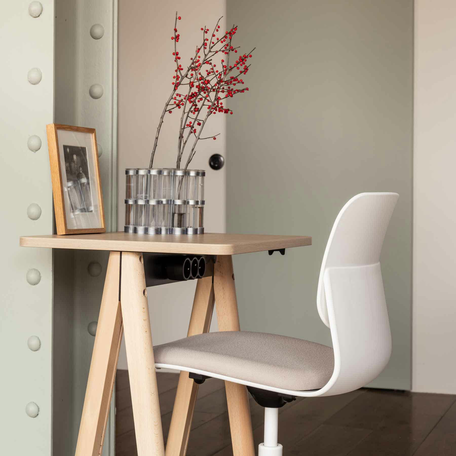 - Micro-bureau 60cm - Pieds hêtre clair et plateau aspect chêne clair