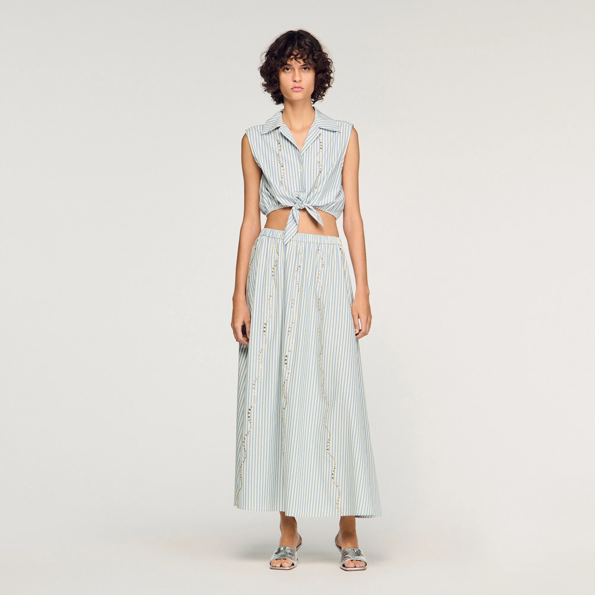 Chemise courte à rayures et strass