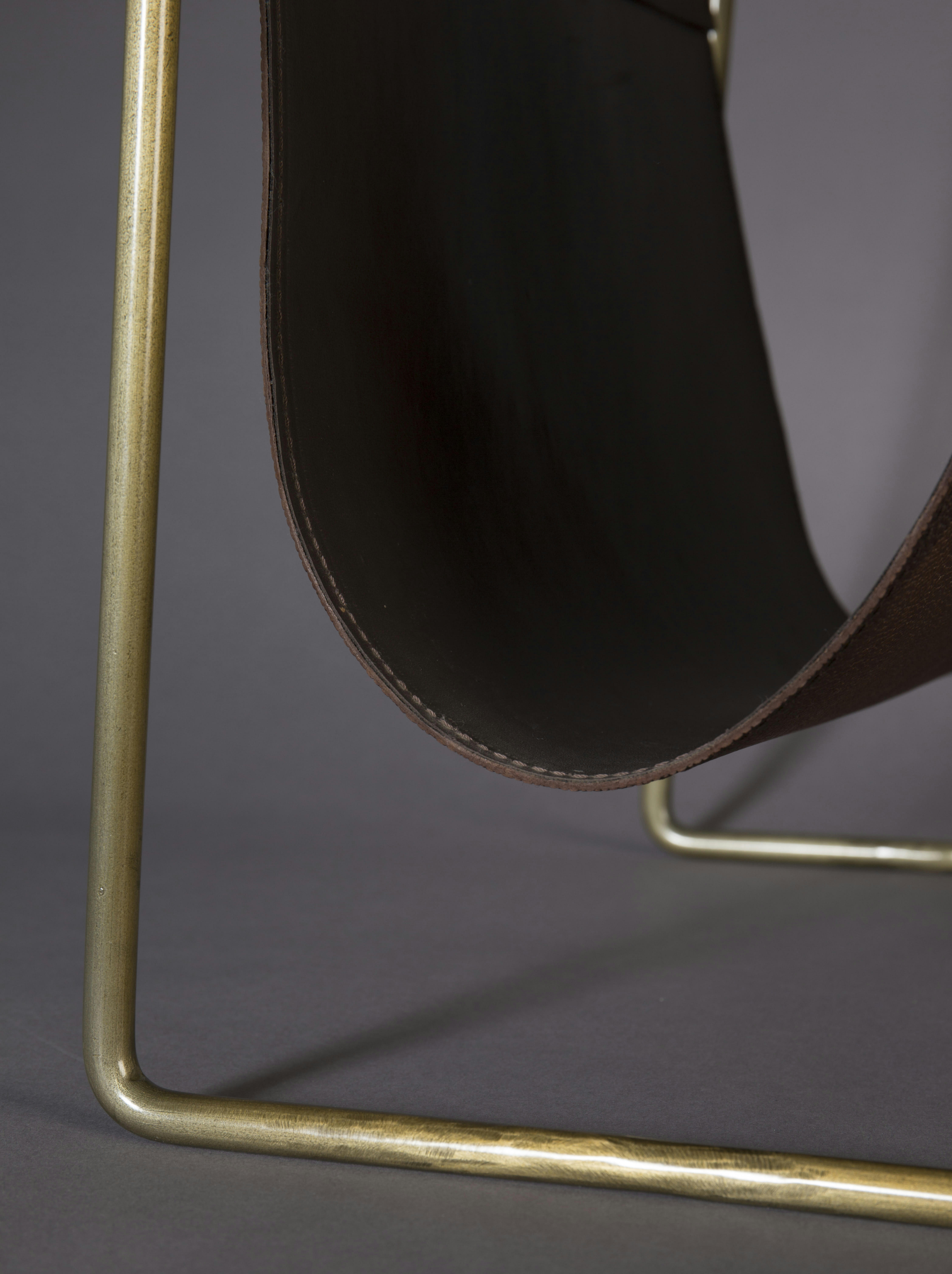 SCHOLAR - porte revue en cuir marron