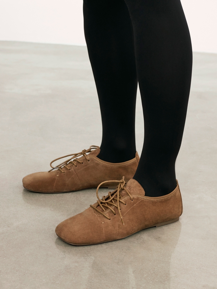 Lace-up light brown suede shoes